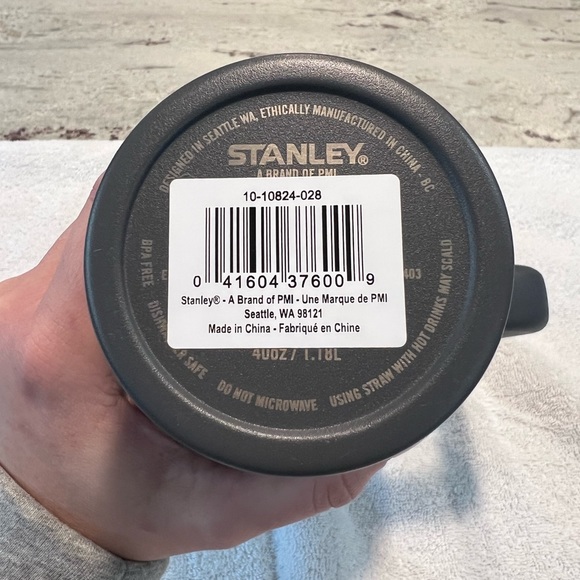 Stanley 40oz CHARCOAL H2.0 Flowstate Tumbler NWT - Picture 7 of 11